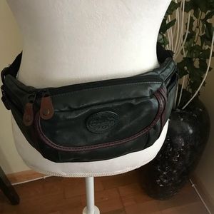 💕 Cedarwoods Leather Waist Pouch 💕